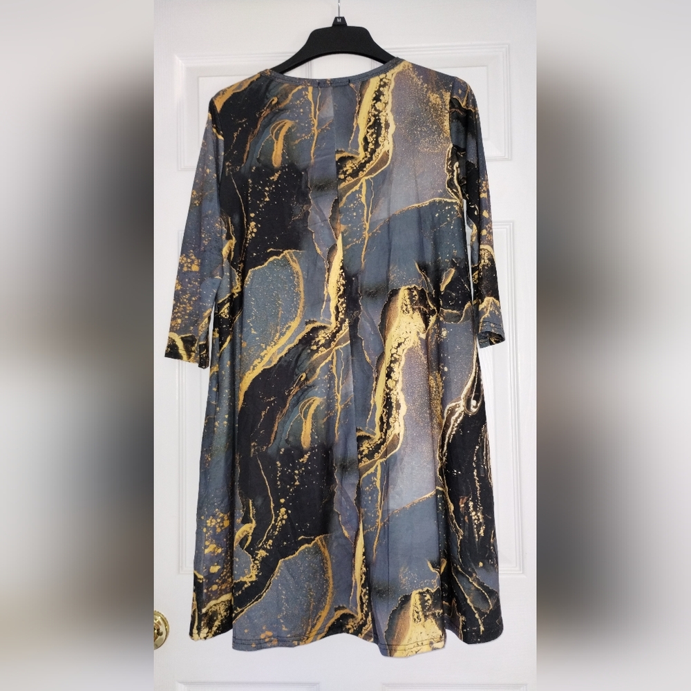 Women's Dress Camisa Brand - Picture 2 of 4